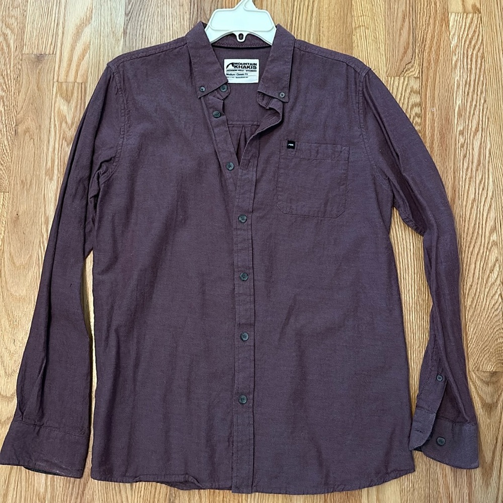 Mountain Khaki Long Sleeve Button down. Size Medium. Classic Fit.